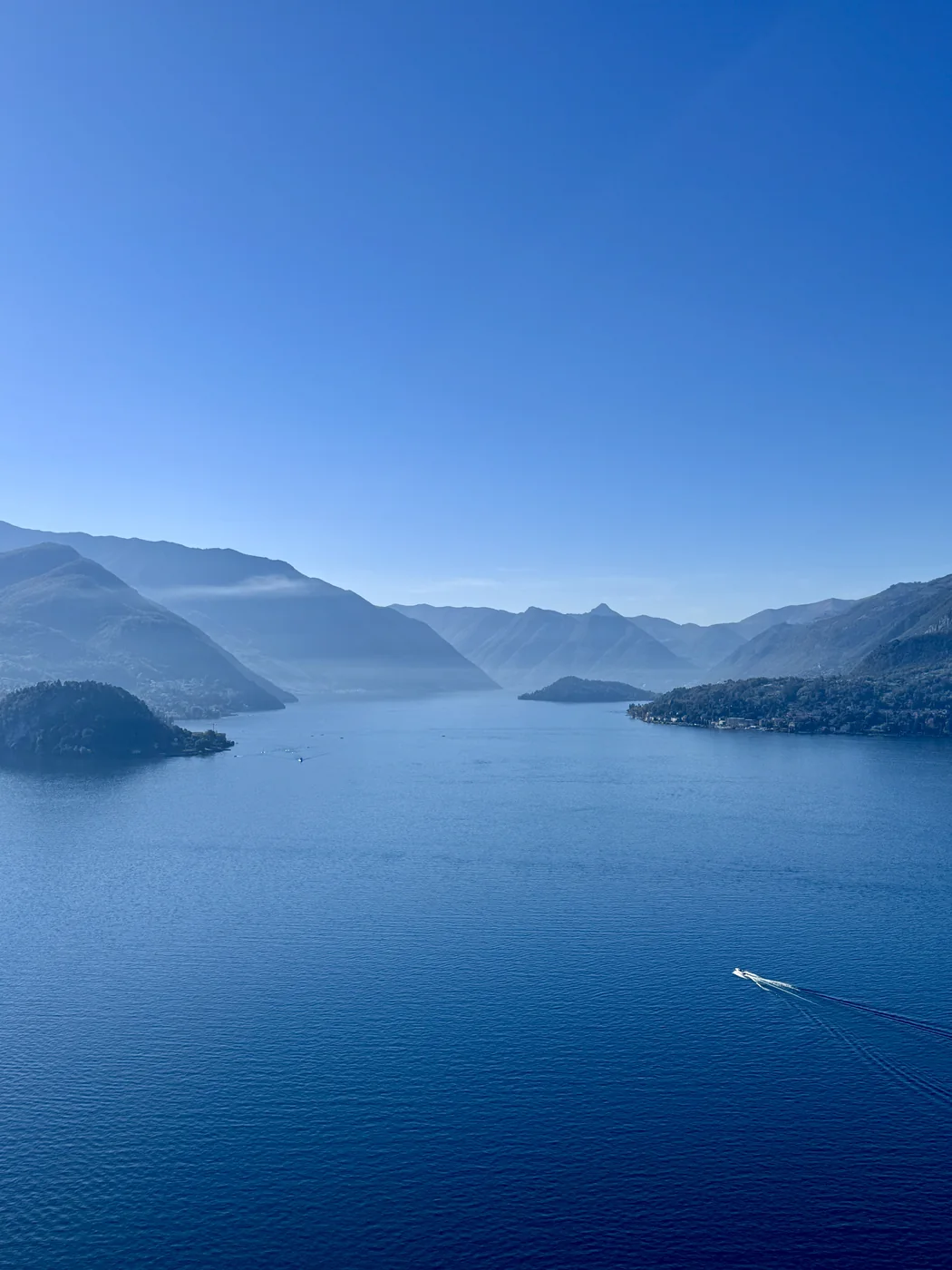 山湖旅行风景